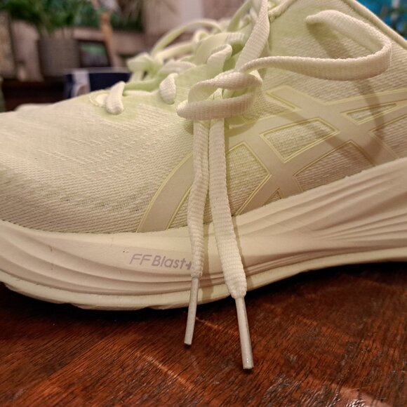 Pristine Asics Gel-Cumulus 27 Lite-Show Women Size 9 running/walking - Picture 3 of 8